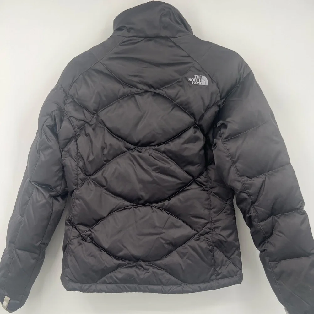 The North Face Women's Quilted Black Puffer Jacket - Picture 10 of 10